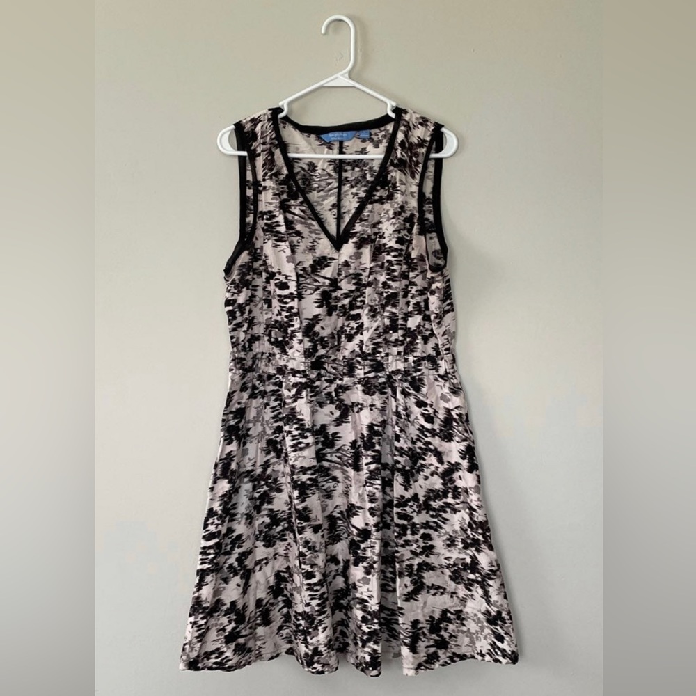Black and white Simply Vera Wang sleeveless dress;size L